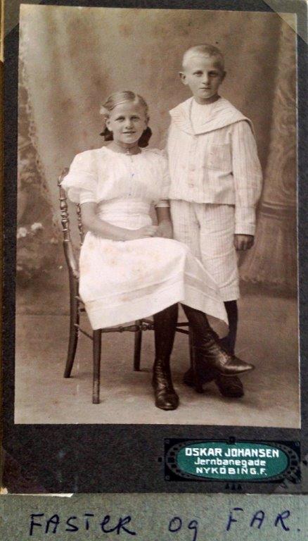 Hans and Lis were together at Lis' s confirmation.