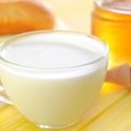 honey-bread-milk-table-39141976