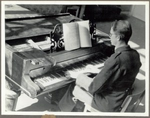 aage-holm-pa-det-kgl-teater-1944