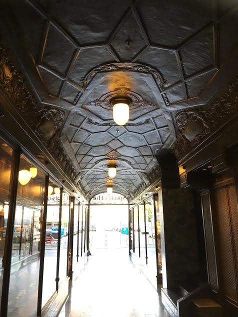 Leipzig arch and shops