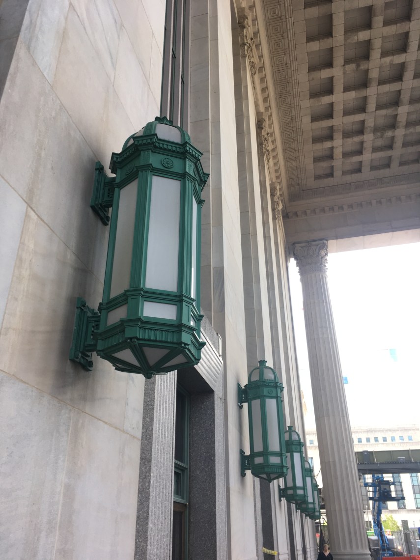 lamps at the walls at the Philadelphia Station