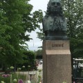 A statue of Carl von Linné in a park in Växjö close to his Latin&nbsp;School
